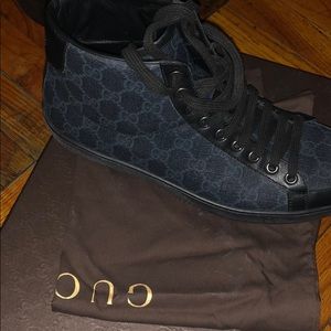 Men’s Gucci shoes brand new with box size 6